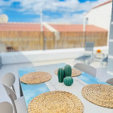 Endless Summer - Swimming Pool *